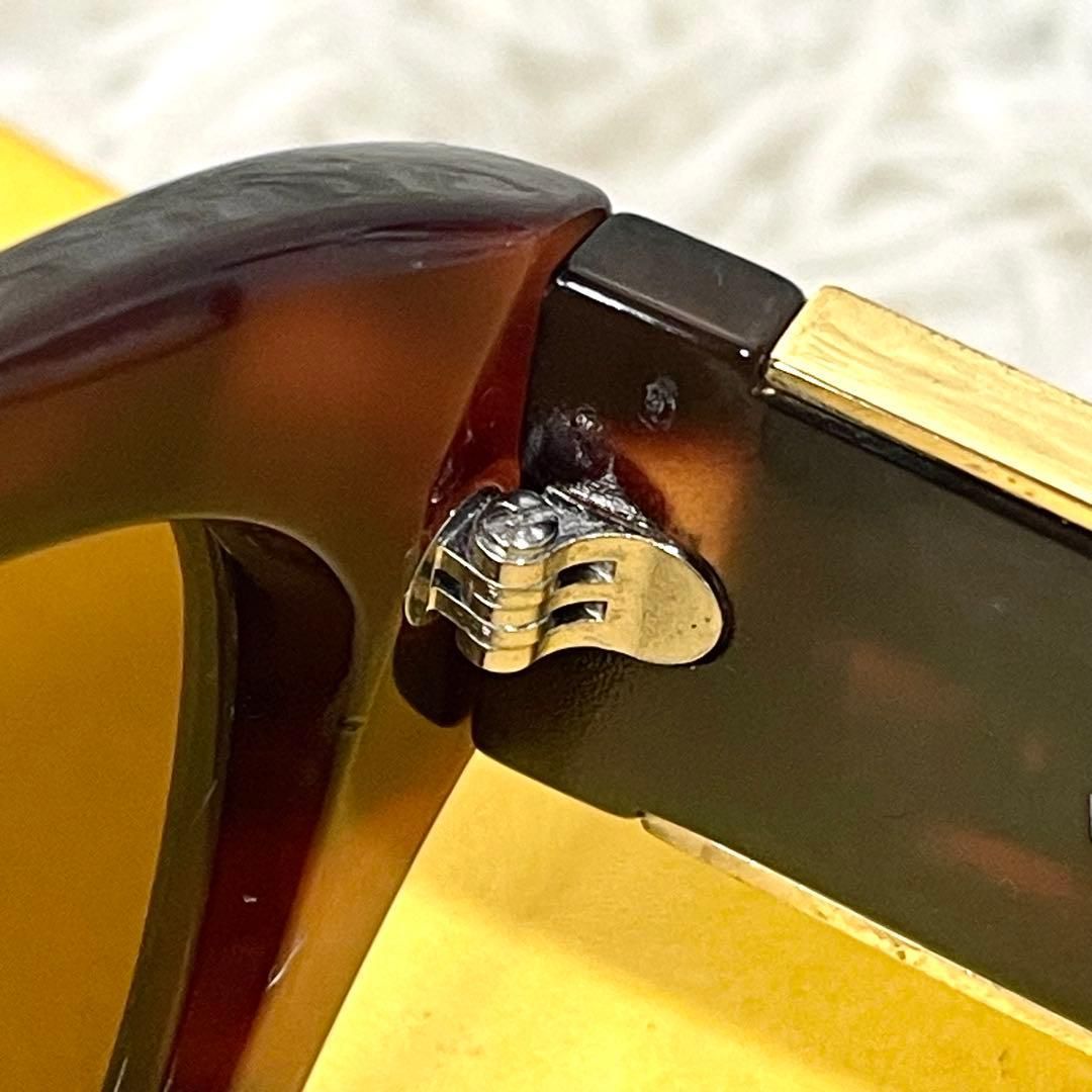 メデューサ サングラス