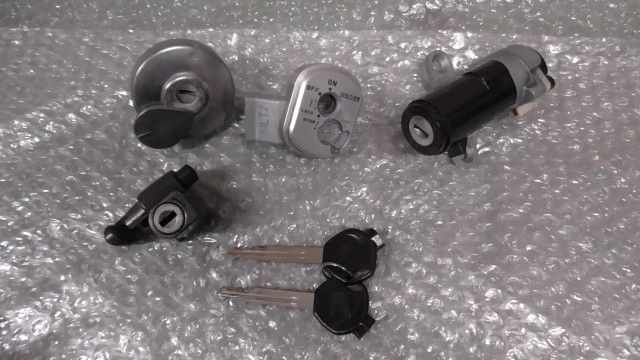 ベンリィ プロ ESP AA05-1006xxx の キーセット:#1704854308