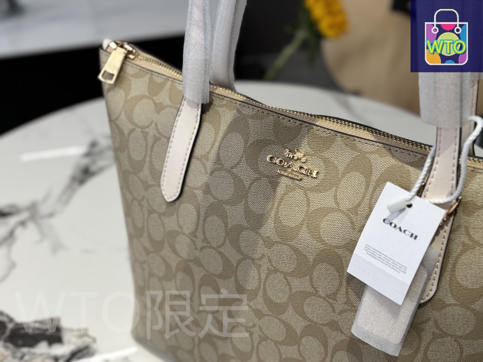 今日特価】Coach コーチ フィオナジップトート新作 スムーズな