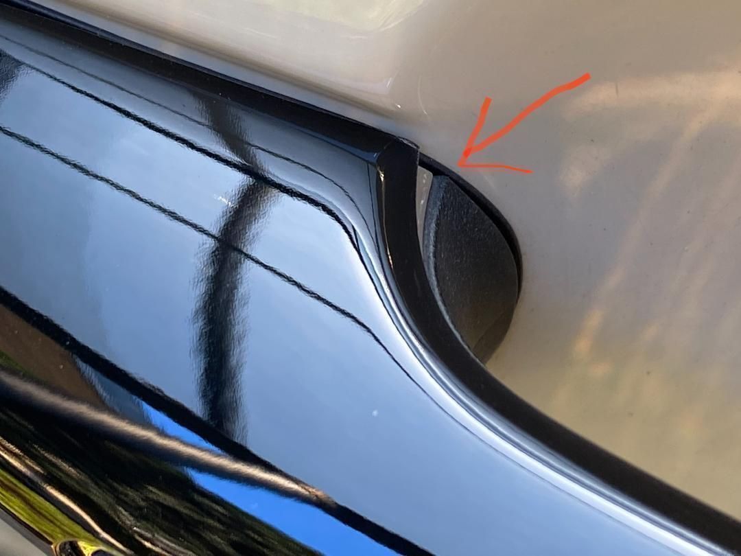 ピアノブラック