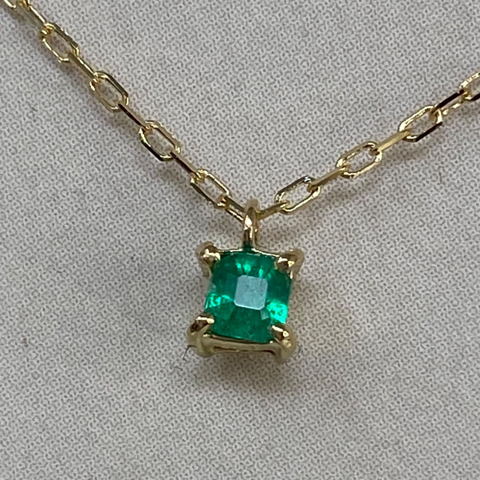 K18YG AU750 18金 天然エメラルド 0.08ct ネックレス - メルカリ