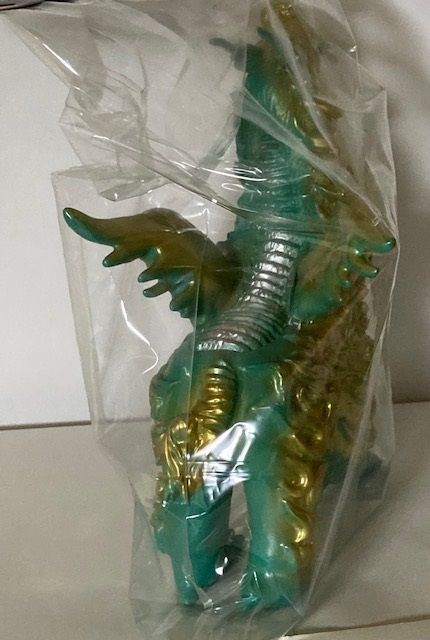 ブルマァク　ドドンゴ　ゴールド ブルマァク BULLMARK/ソフビ/ドドンゴ/ゴールド｜墓場の画廊