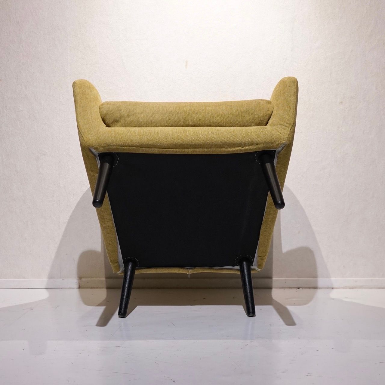 moda en casa モーダエンカーサ WOODEN STORIES ウドゥンストーリーズ NELLY sofa ネリー パーソナルチェア ラウンジチェア 1Pソファ 椅子 チェア ファブリック 北欧 モダン ナチュラル NEXPOTALLINN_EU