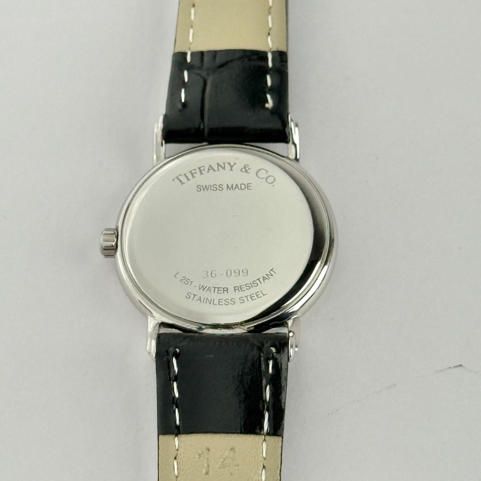 ティファニー クラシック ラウンド 新品ベルト 新品電池 レディース