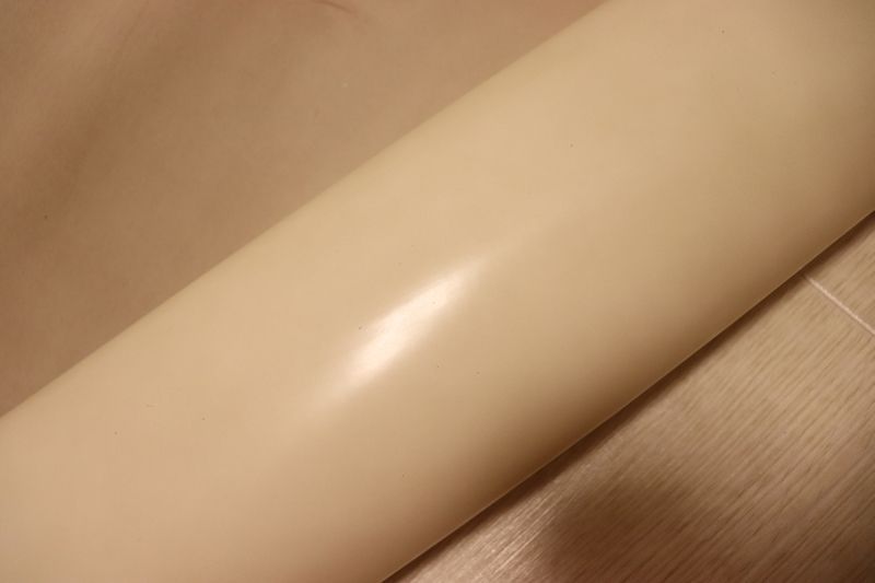 クリーム 129ds クロム革 牛革 イタリア レザー ガラス加工 半裁 一枚革 レザークラフト 革 皮 本革 diy 生地 材料