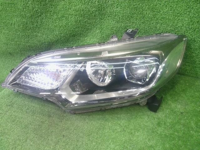 フィット DBA-GK3 GK4 GK5 GK6 左 ヘッドランプ ヘッドライト ASSY 13G L13B NH700M 33150-T5A-J41
