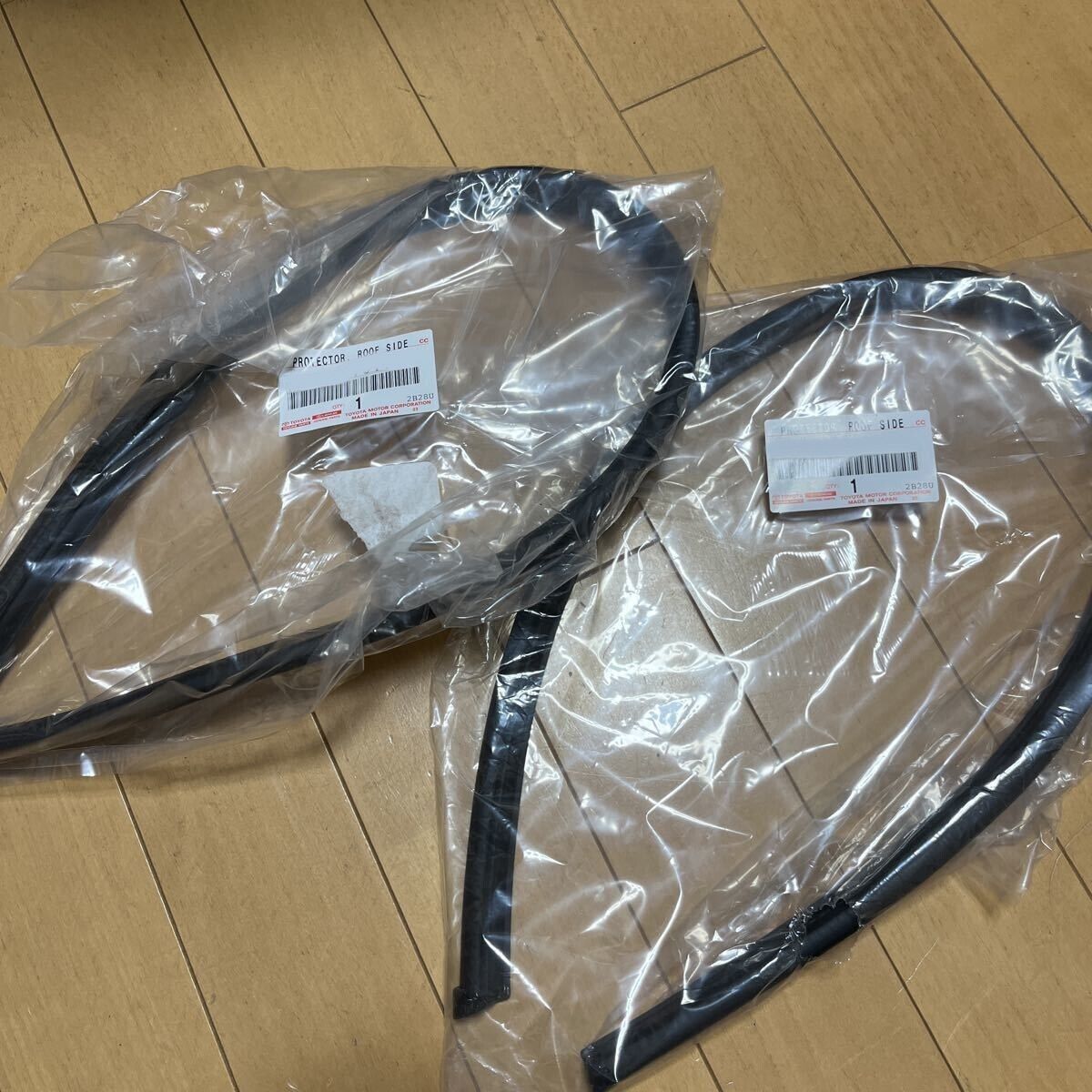 新品】トヨタ純正 MR-S ZZW30 ハードトップ用 ルーフサイド  