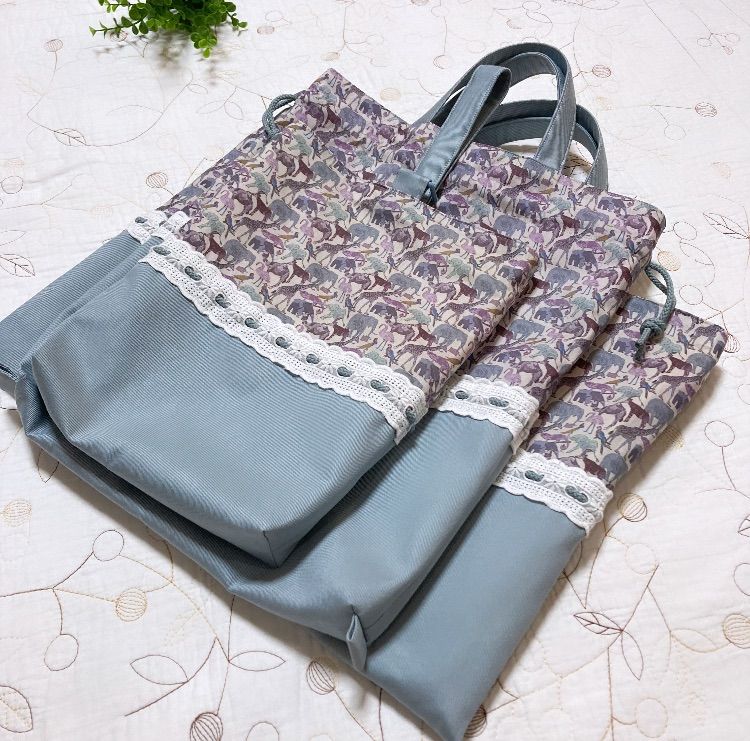 レッスンバッグ お着替え袋　上靴袋　３点　リバティ　キューフォーザズー　入園入学 レッスンバッグ お着替え袋 上履き入れ 3点 リバティキュー