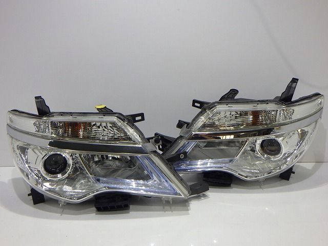 セレナ ヘッドライト左右 LED C26 NC26 後期 100-23683 Y 訳アリ