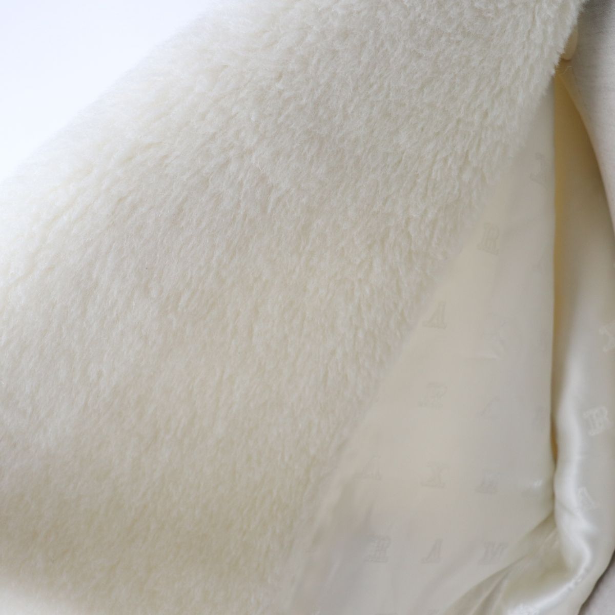 未使用品☆白タグ 2022年 マックスマーラ 23108101316 RIGA テディベア  