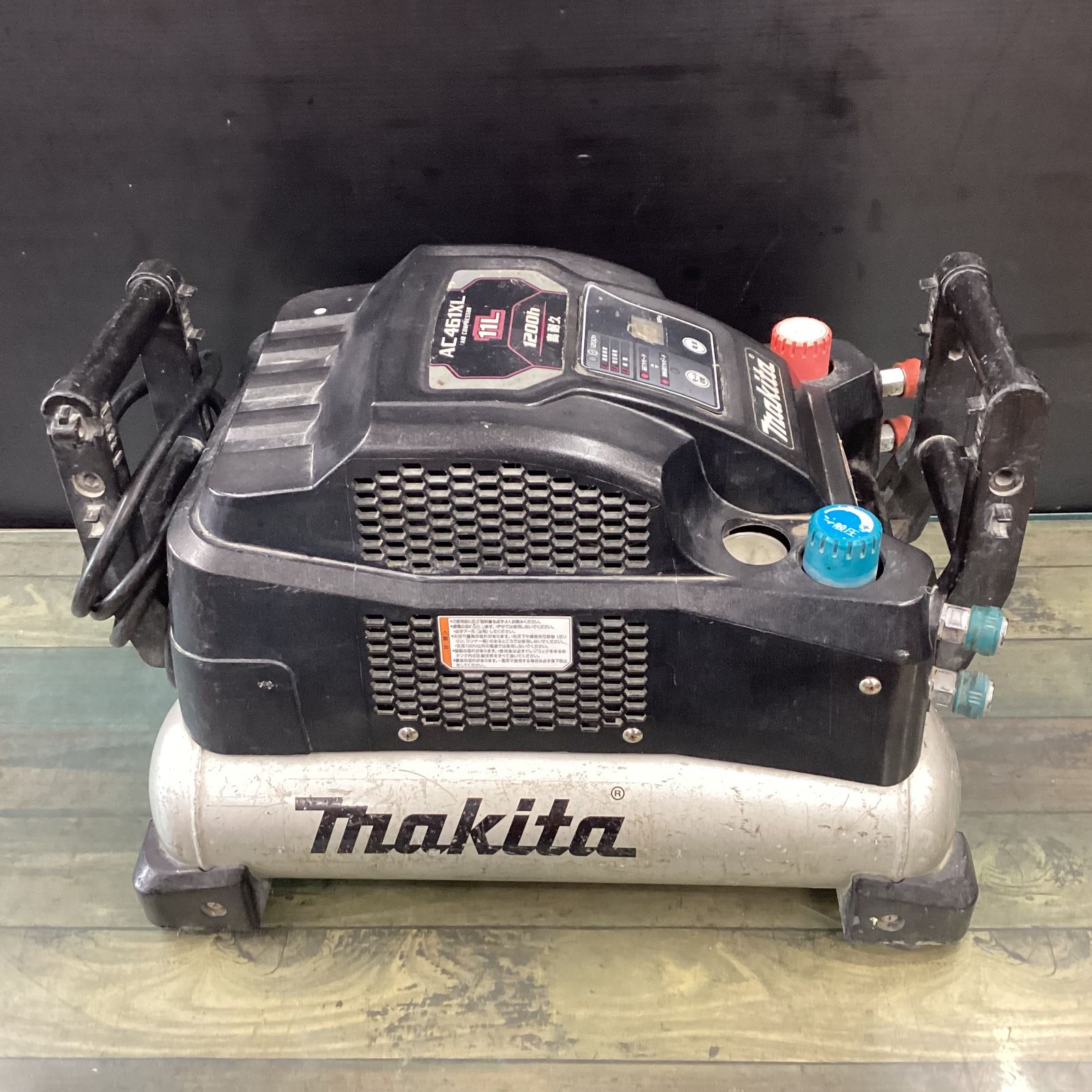 マキタ(makita) エアコンプレッサー 11L AC461XLB【東大和店】 - メルカリ