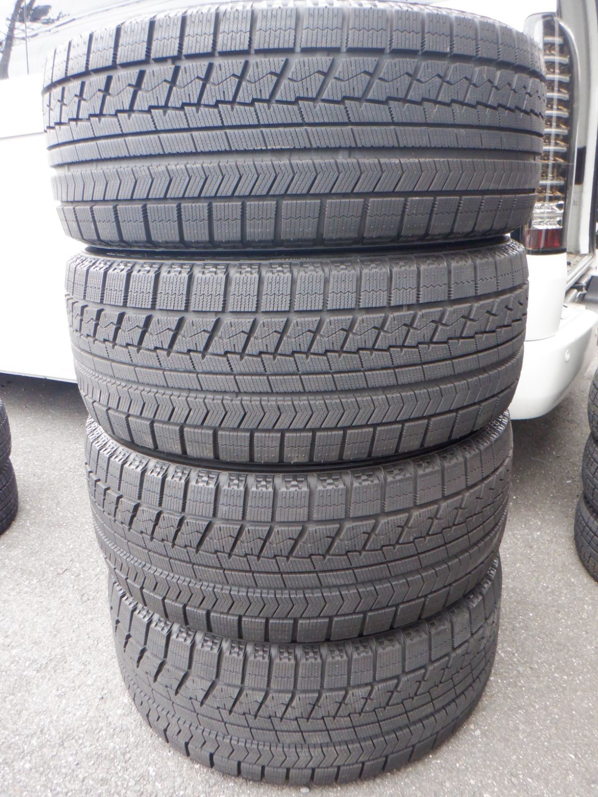 ２４５ ５０Ｒ１９ ４本 ブリヂストン ブリザックＲＦＴ レクサスＬＳ ＢＭＷ ７シリーズ アウディＡ６などに