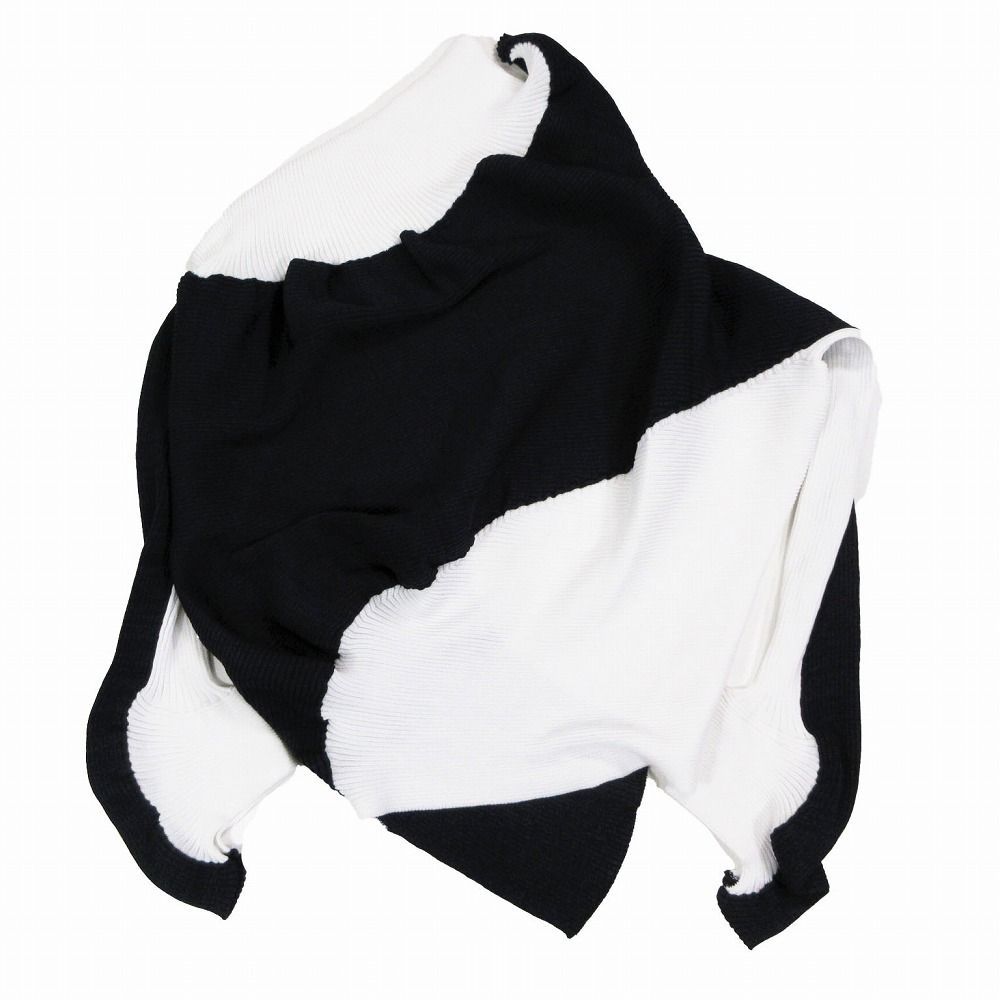 週末価格ISSEYMIYAKE イッセイミヤケ ABSTRACT 新品同様 白黒 IKKO TANAKA ISSEY MIYAKE No.6」ピラミッドシリーズ – isseymiyake.com