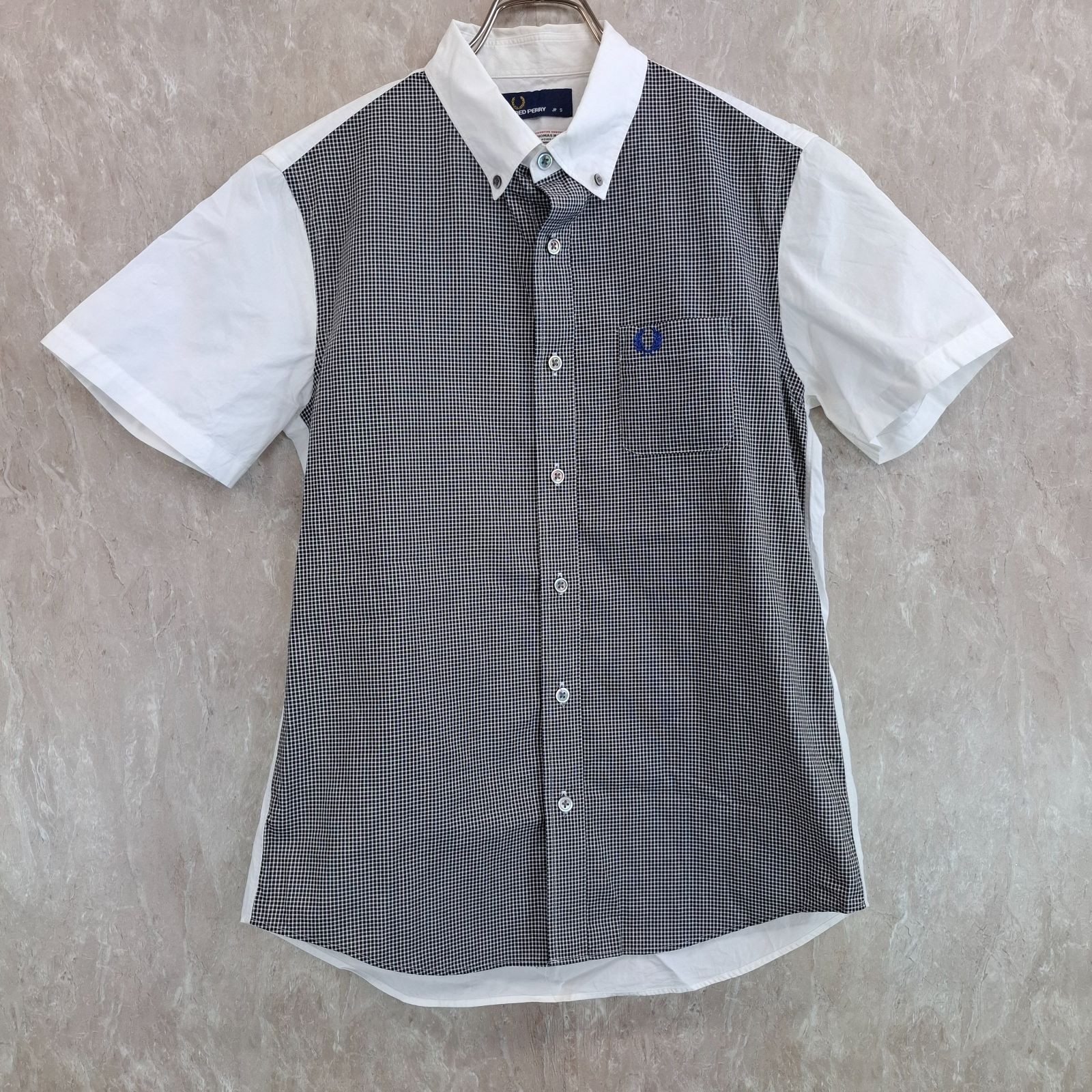 FRED PERRY フレッドペリー 薄手 ブランドロゴ 刺繍 チェック 柄 ホワイト 白 ブラック 黒 S シャツ