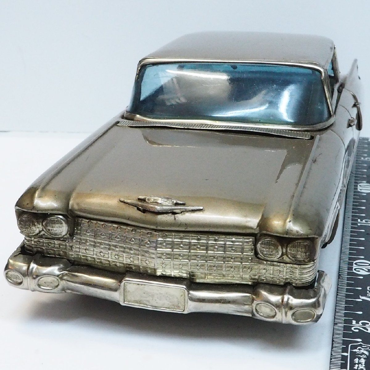萬代屋【60s CADILLAC Sedan キャデラック セダン 大サイズ黄土