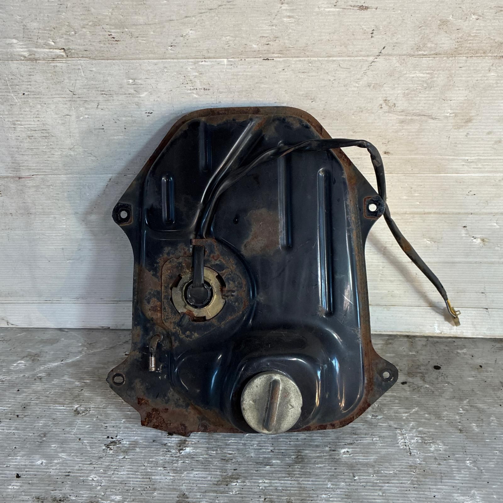 HONDA スーパーディオ50 AF27 燃料タンク ホンダ ホンダ（HONDA