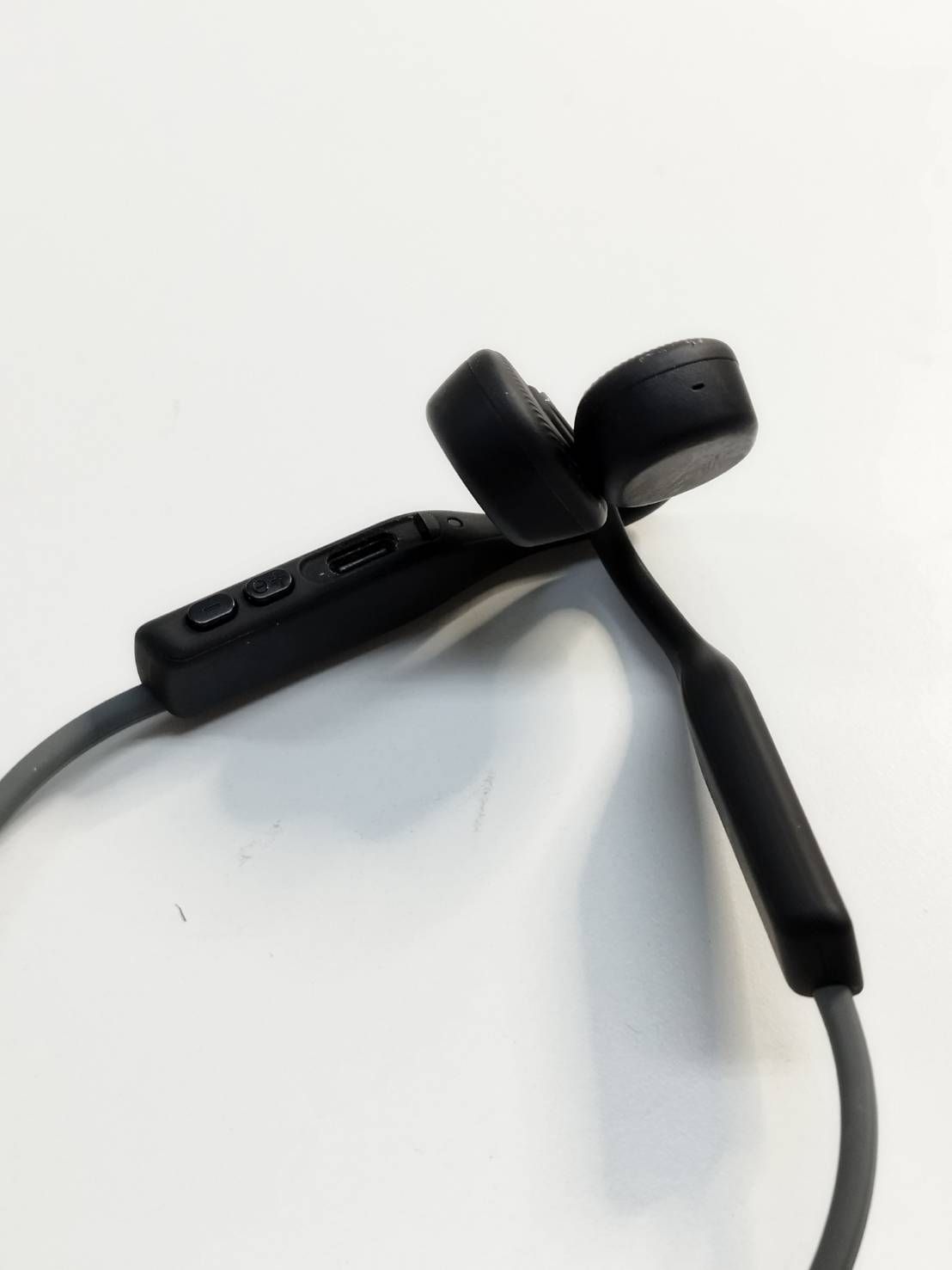 ジャンク品】AFTERSHOKZ OPENMOVE AS660 骨伝導イヤホン - メルカリ