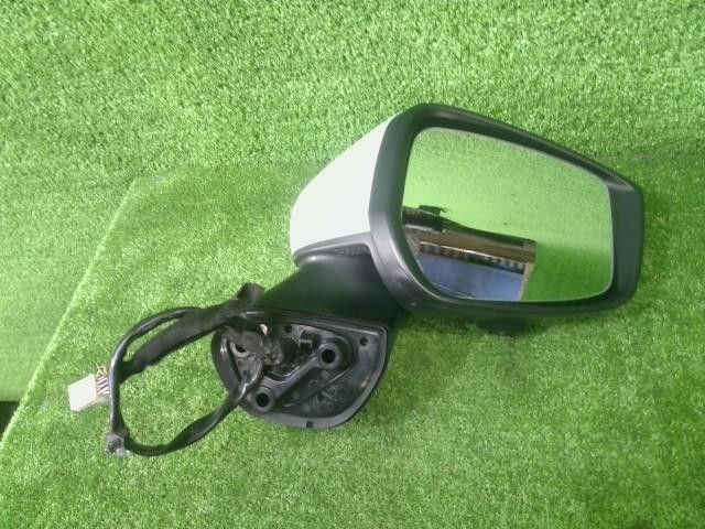 ノート DBA-NE12 右 ドア サイド ミラー X FOUR 4WD HR12DE QAB 白 ホワイト 96301-5VA0C