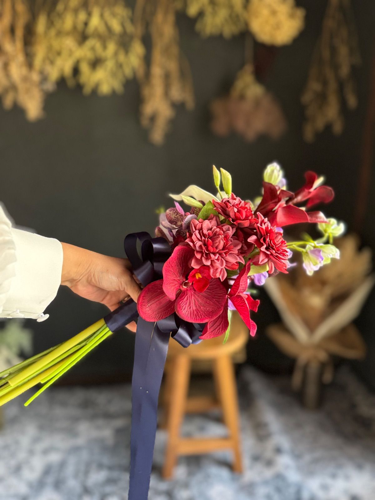 ワインレッド×アネモネクラッチブーケ☆ブートニア アネモネ×ワイン