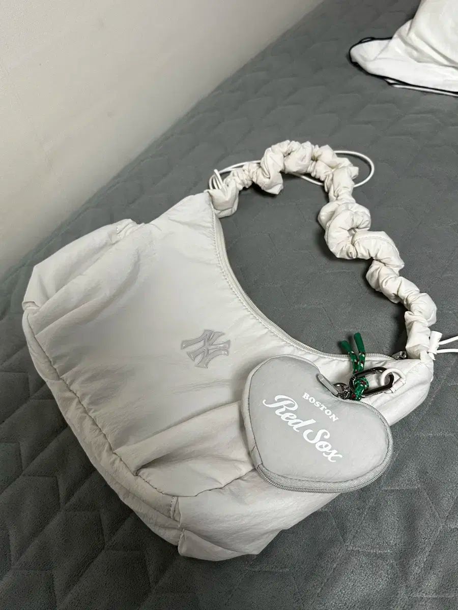販売