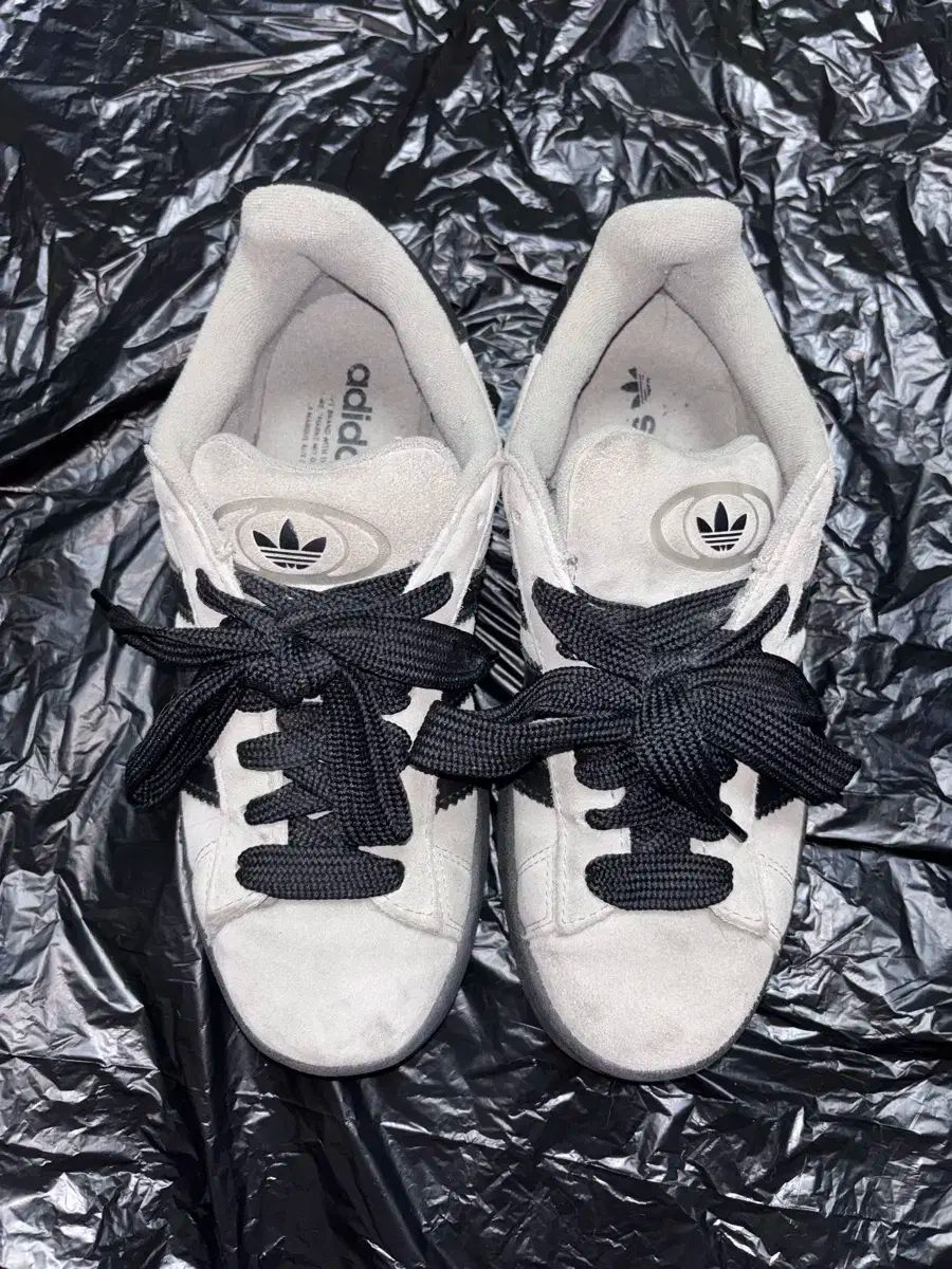 adidas(アディダス) キャンパス 00s シルバー ペブル コア 黒