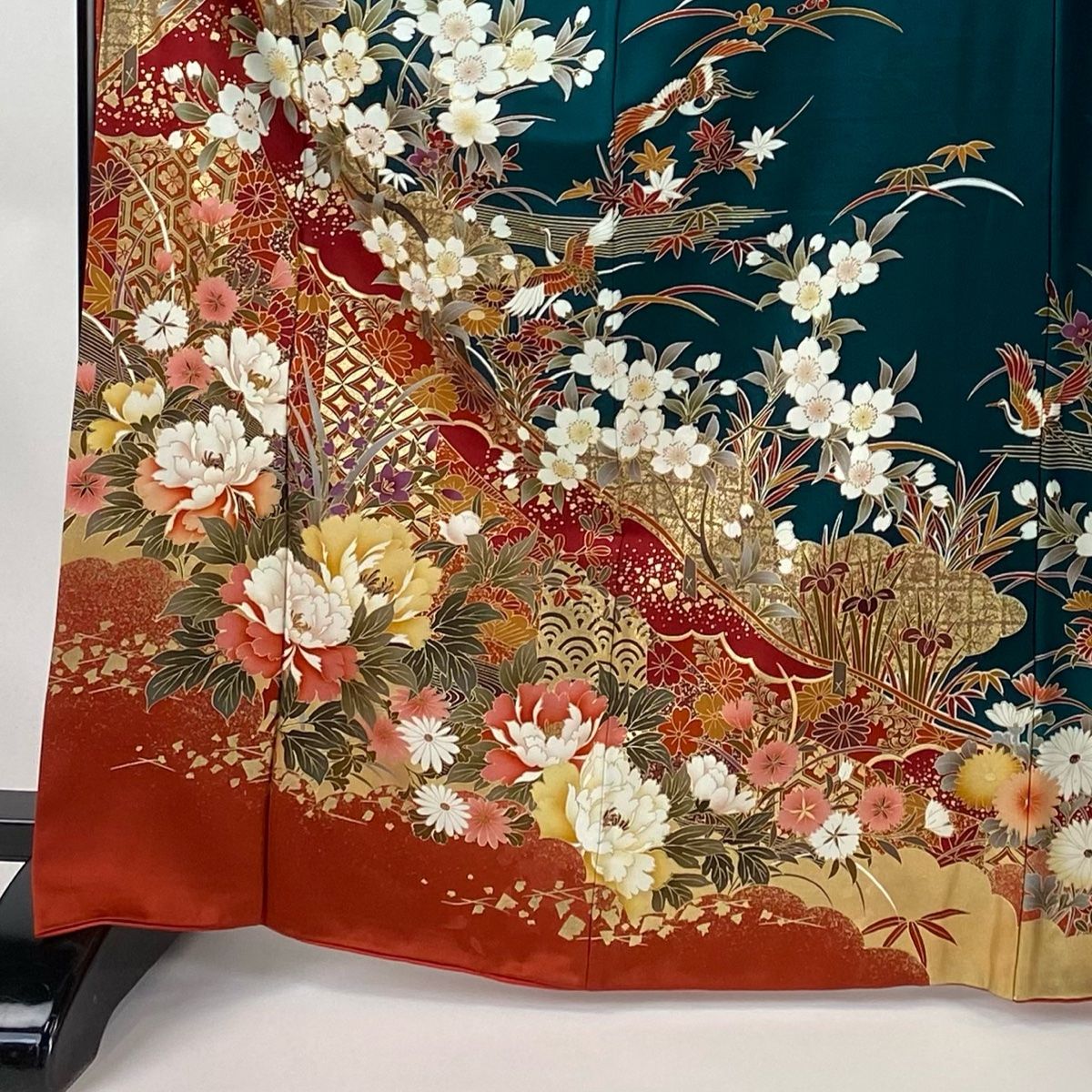 k*y様 【正絹 振袖セット】金彩小花紋意匠 御所車文様 ピンク黒身丈154cm 正絹 振袖セット】金彩小花紋意匠 御所車文様 ピンク黒身丈154cm