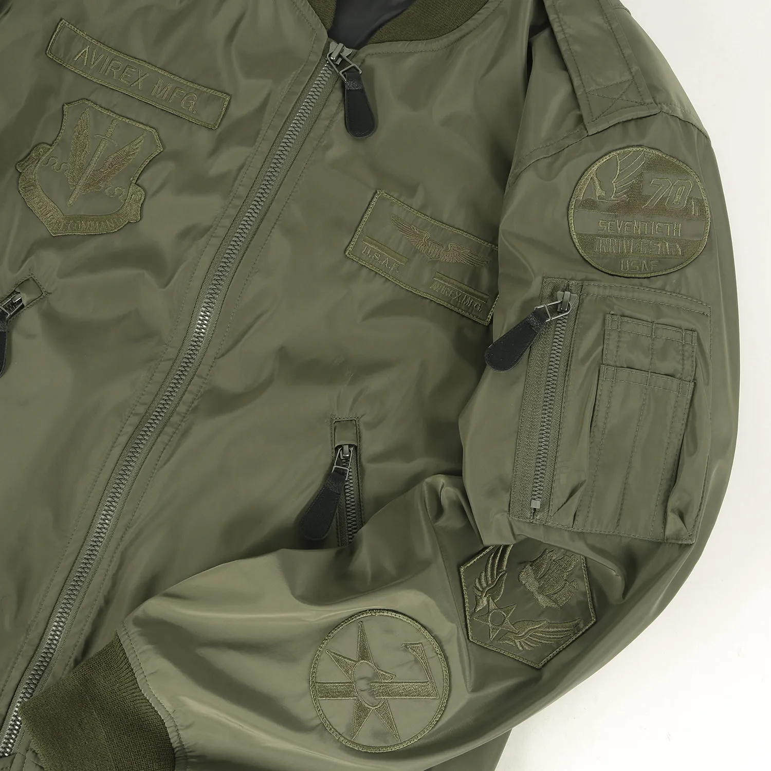 美品 AVIREX アヴィレックス ジャケット サイズ:2XL アメリカ空軍70