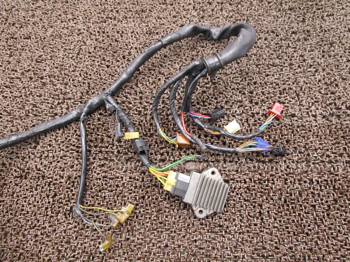 ホーネット250 メインハーネス △A5055 レギュレター スターターリレー MC31 ホンダ MC14E Hornet キャブ車