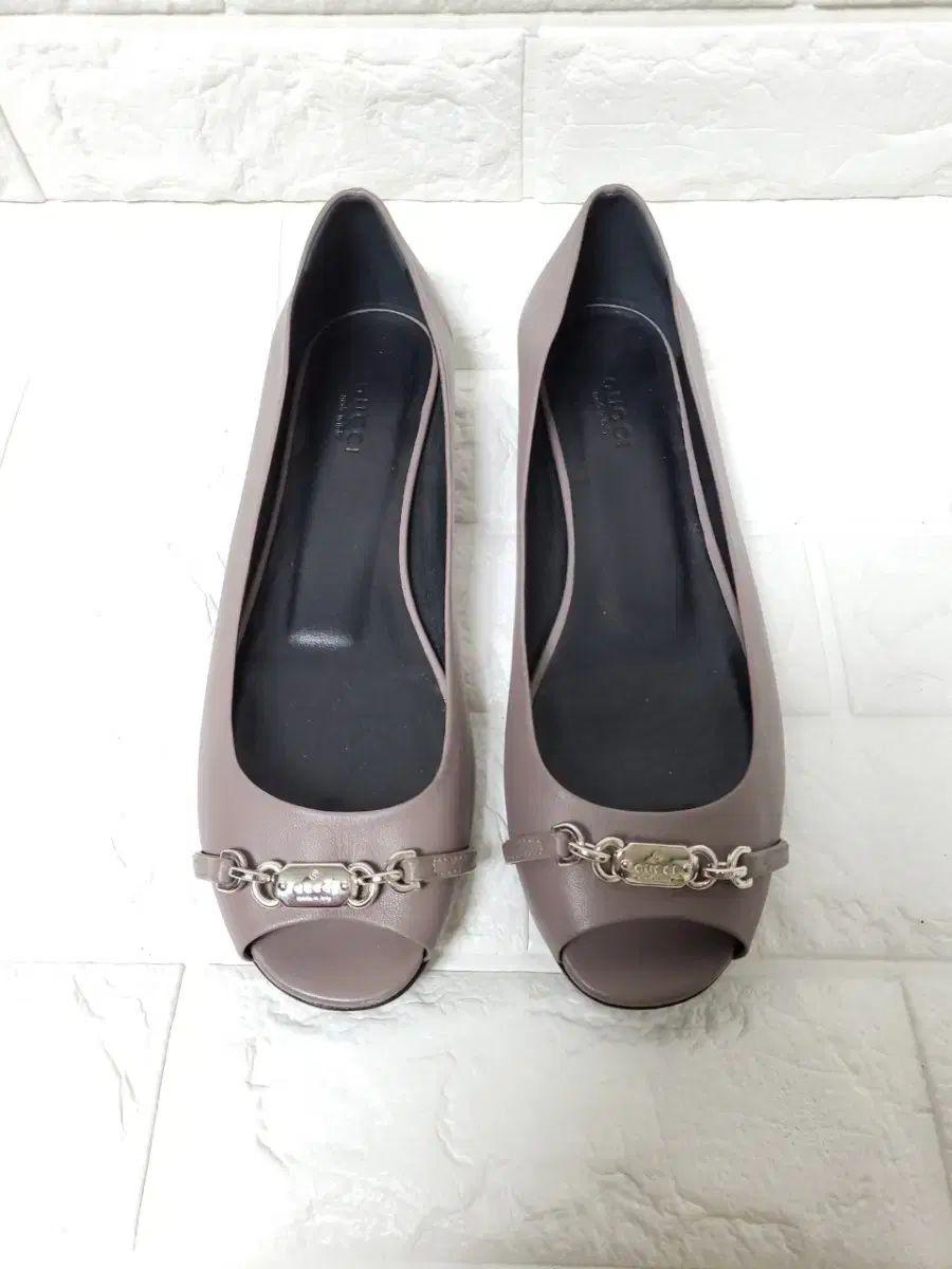GUCCI グッチ オープントゥ フラットシューズ 240 サイズ
