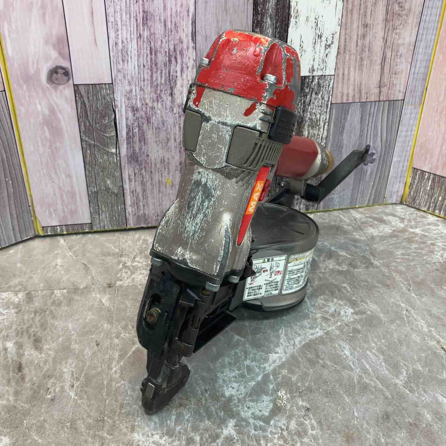 高圧エア釘打ち機