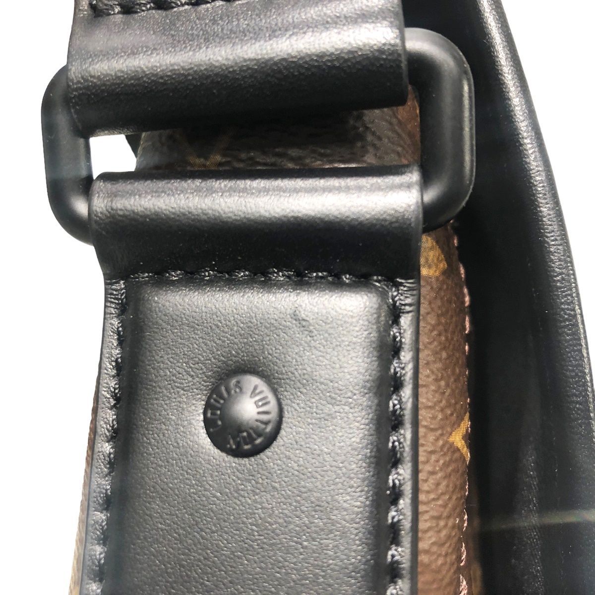 中古】 LOUIS VUITTON ルイ・ヴィトン マグネティック・メッセンジャー