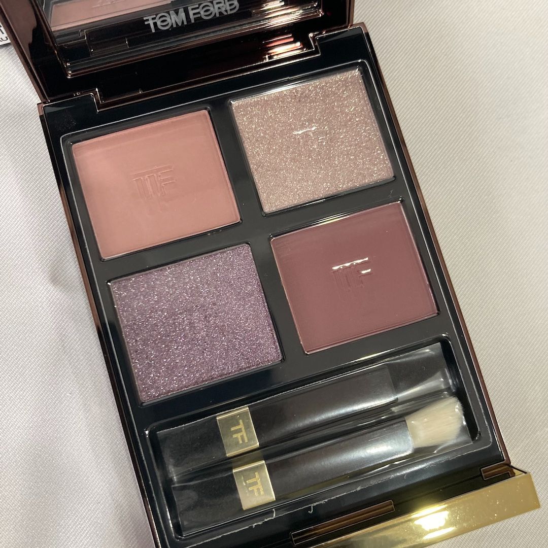 トムフォード　アイカラークォード 01S メタリックモーブ 限定品 アイシャドウ アイ カラー クォード 01RW メタリック モーブ / TOM FORD