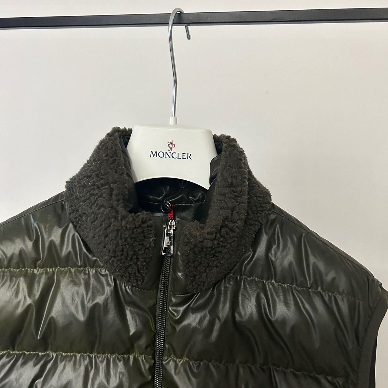 MONCLER モンクレール　ダウンベスト　カーキ　0サイズ 楽天市場】モンクレール ダウン ベスト（カラーカーキグリーン