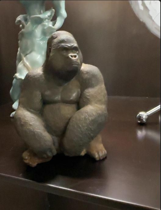 ゴリラ動物 デスク書斎リビング 玄関お 茶台 装飾品 工芸品 置物 ゴリラ動物 デスク書斎リビング 玄関お 茶台 装飾品 工芸品 置物