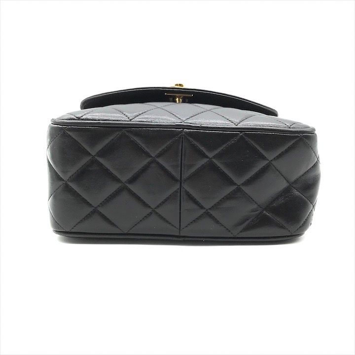 美品 CHANEL シャネル ココマーク ダイアナ マトラッセ ターンロック ラムスキン フリンジ チェーン ショルダー バッグ ブラック a2837 CHANEL - 美品 CHANEL シャネル ココマーク ダイアナ マトラッセ