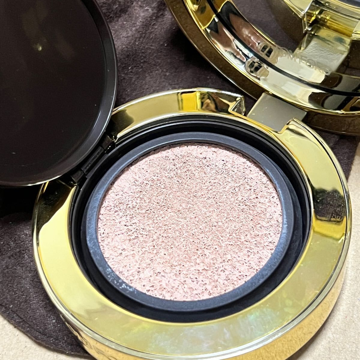 トムフォード クッションファンデーション シェイド アンド