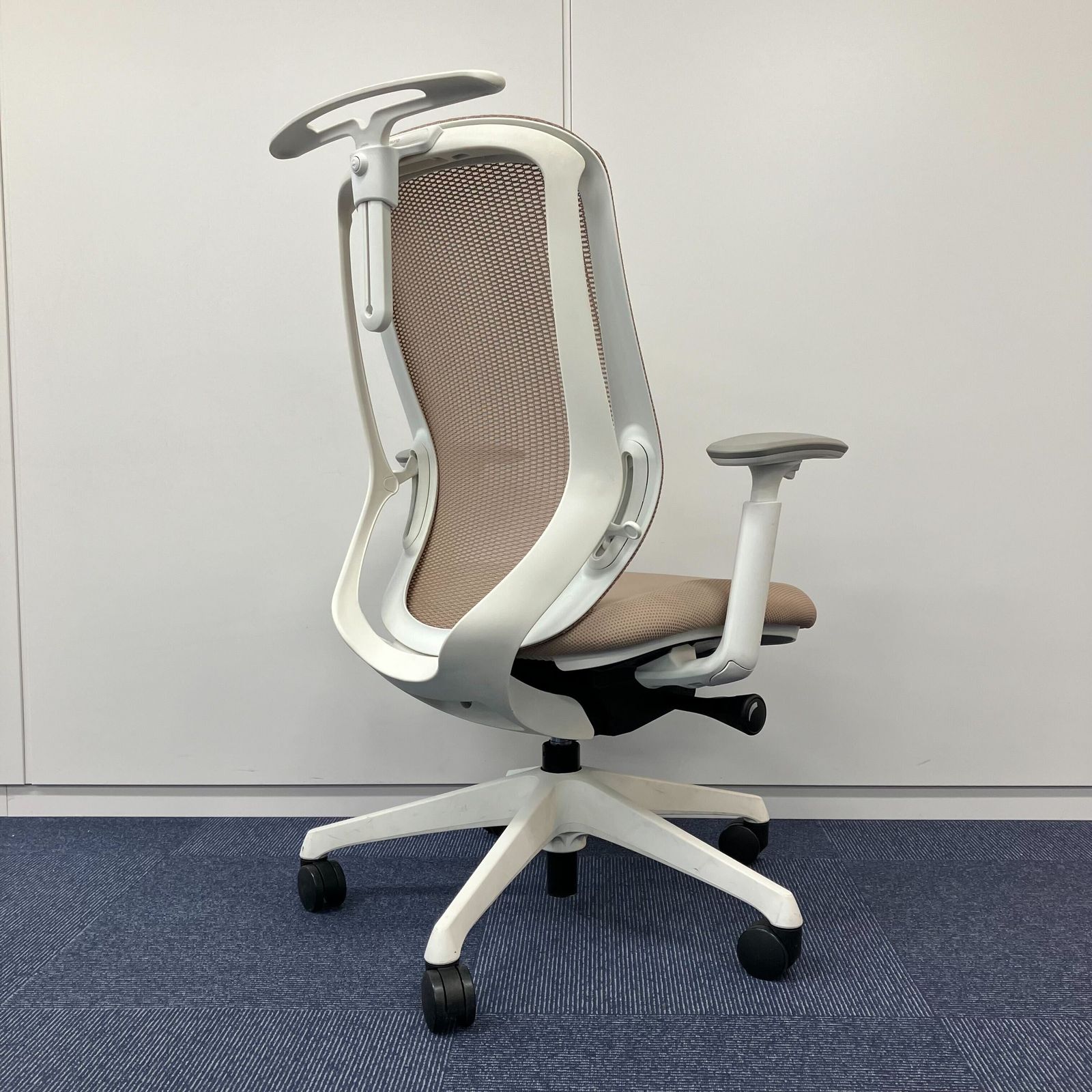 中古 A(中古品)】Sylphy(シルフィー) C686XW-FMP7 オカムラ - メルカリ 