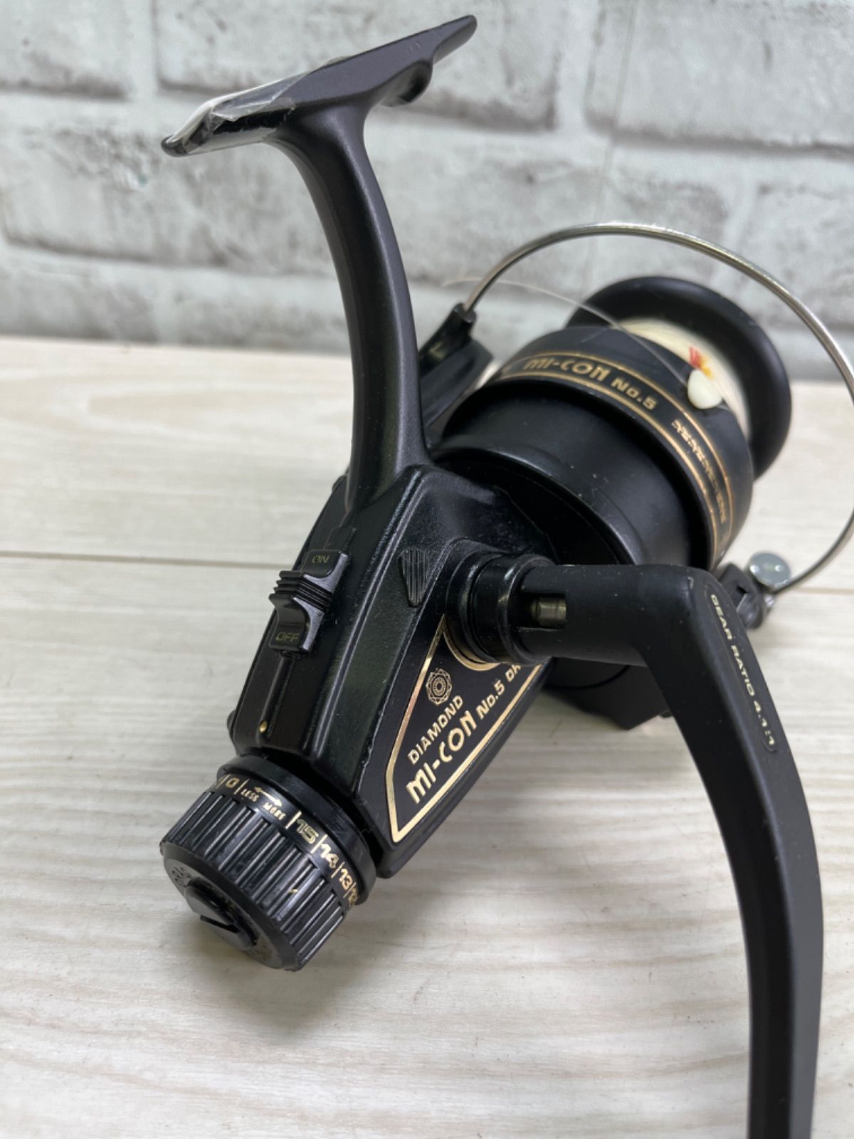 ダイヤモンド MI-CON No.5」です。﻿ ダイヤモンドリール スピニングリール MI-CON no.5 整理番号R100