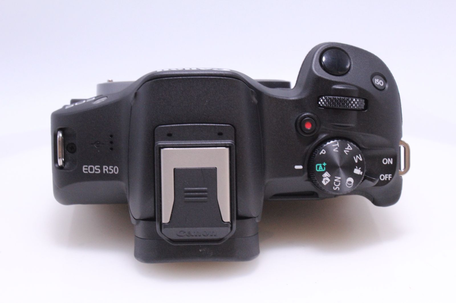 極美品】Canon EOS R50 ボディ ブラック / APS-C / EOS R50 BK