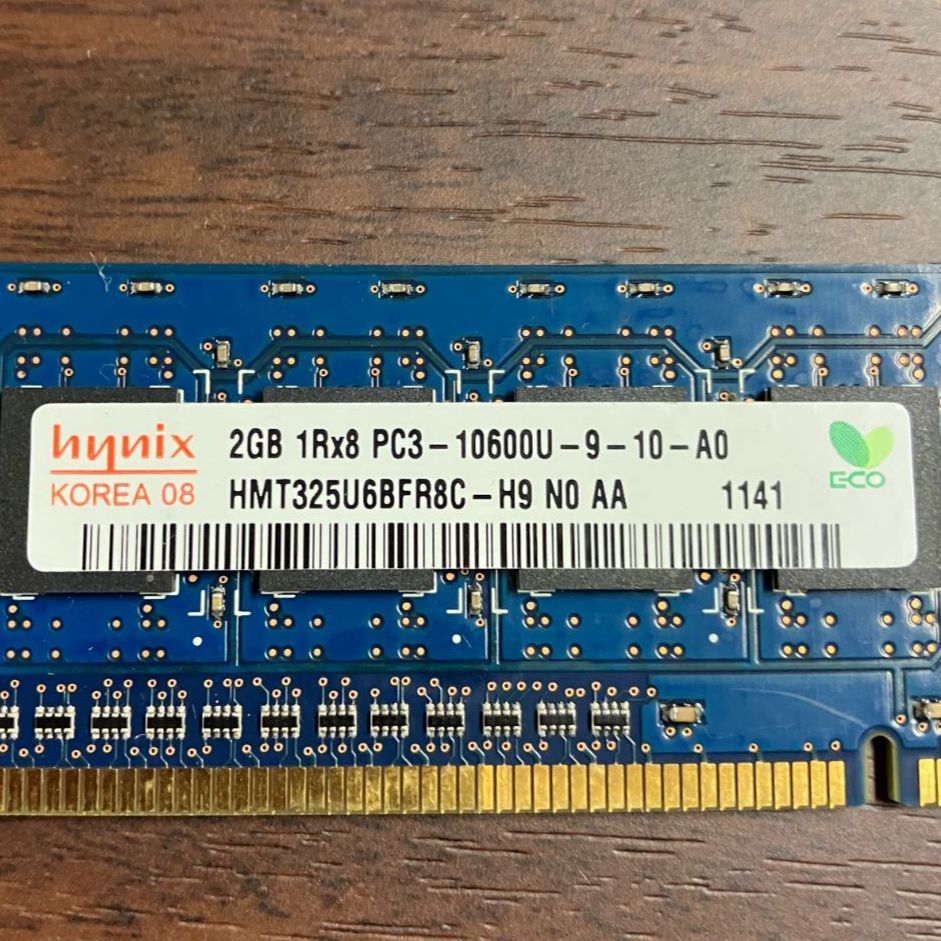 2GB 1Rx8 PC3-10600U-9-10-A0 HMT325U6BFR8C-H9 NO AA (hynix korea