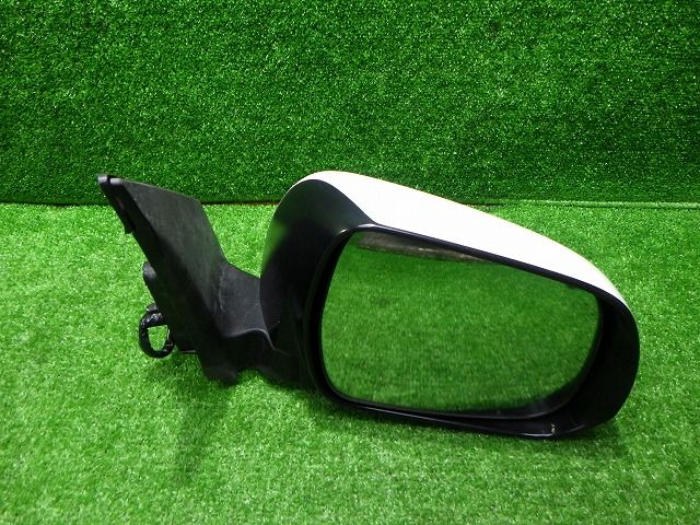 右ドアミラー 7P