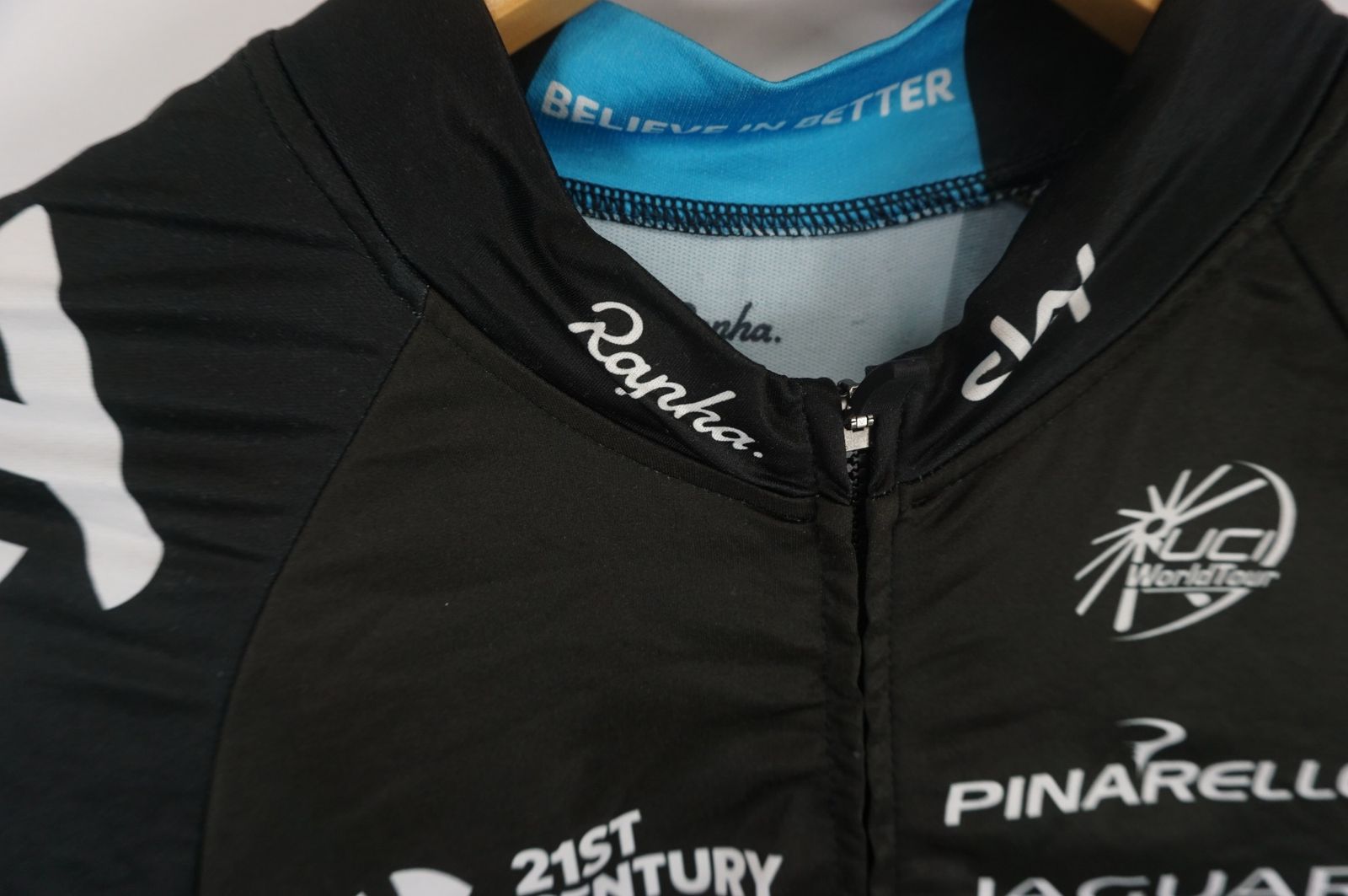 ラファ Rapha Team SKY トレーニングジャージ  - Mサイズ Rapha チームスカイ クライマーズジャージ 通気性を追い求めたプロ
