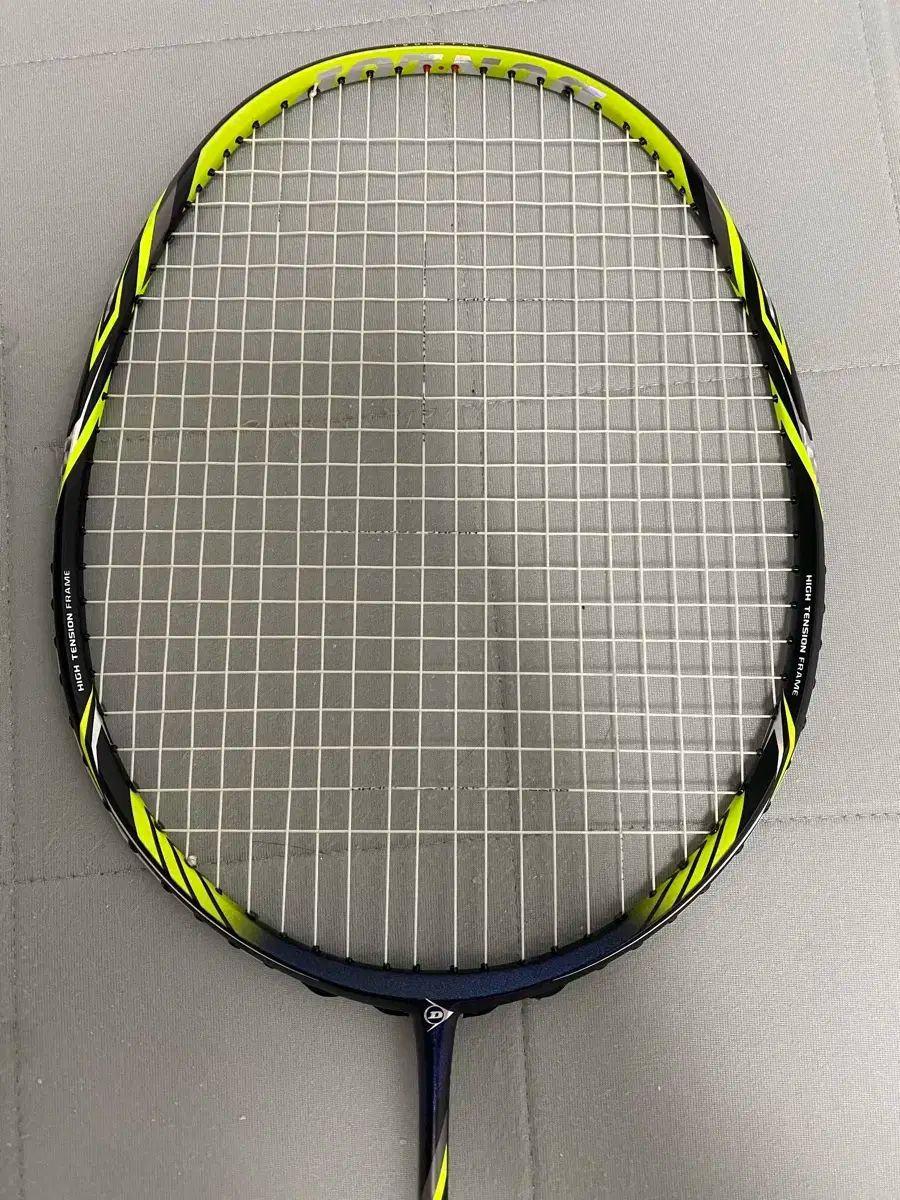 Dunlop 精度 v8 5 バドミントン ラケット