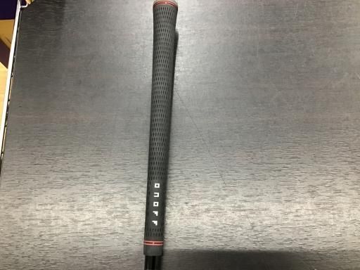 Lilas ニュアンスカーブネックレス K10 美品 今週終了 Lilas ニュアンスカーブネックレス K10 美品 WEB限定》カーブライン1粒