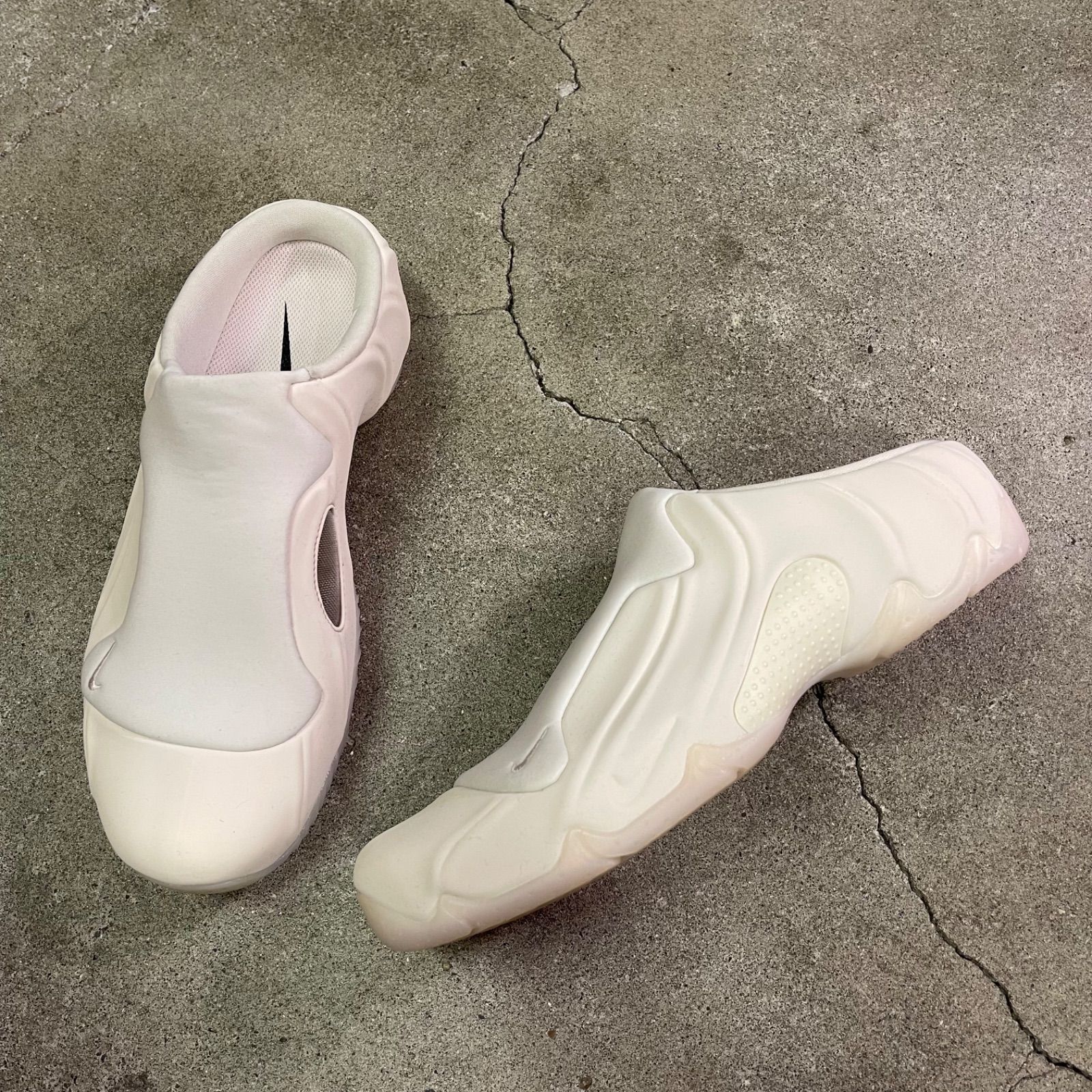 Nike Clogposite Light Orewood Brown and White ナイキ クロッグポジット ライトオールウッドブラウン アンド ホワイト FQ8257-100 28㎝