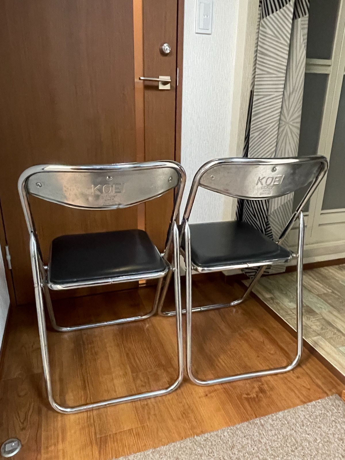 パイプ椅子 4脚 4,100円！(郵送限定/送料込み) - メルカリ