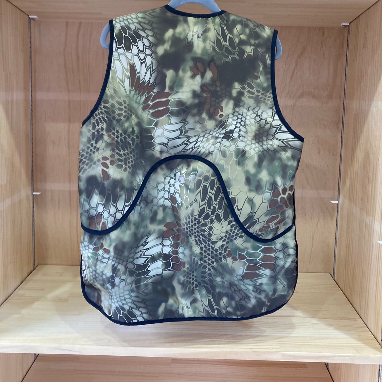 未使用 田上商店 タガミ 狩猟用ベスト ハンティングベスト サイズ L 狩猟 タガミハンティングベスト