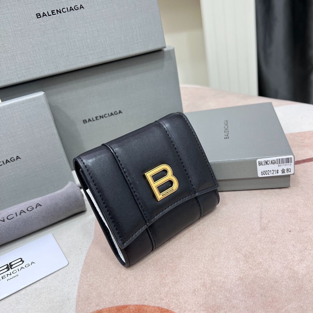 新品同様 極美品 バレンシアガ 二つ折り財布 ミニ財布 BBモノグラム