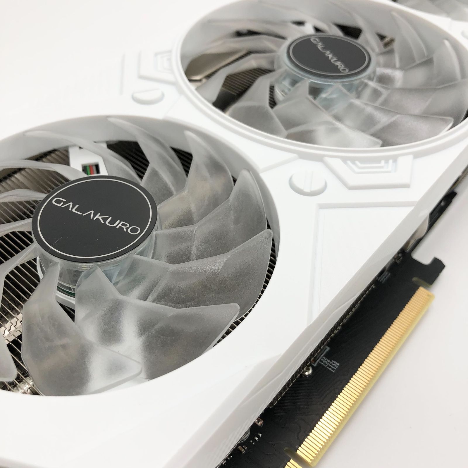 RTX4070 玄人志向　3連ファン GG-RTX4070-E12GB/EX/TP | GG-RTX4070-E12GB/EX/TP | 玄人志向