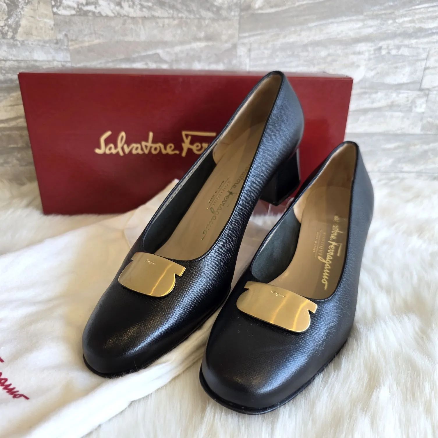 極美品　サルヴァトーレフェラガモ　パンプス　ハイヒール　ガンチーニ金具　レザー Salvatore Ferragamo - 未使用 サルヴァトーレ フェラガモ